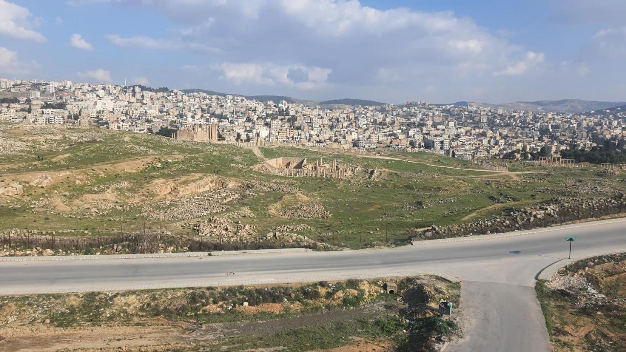 Hadrian'S Arch Otel Ceraş Dış mekan fotoğraf
