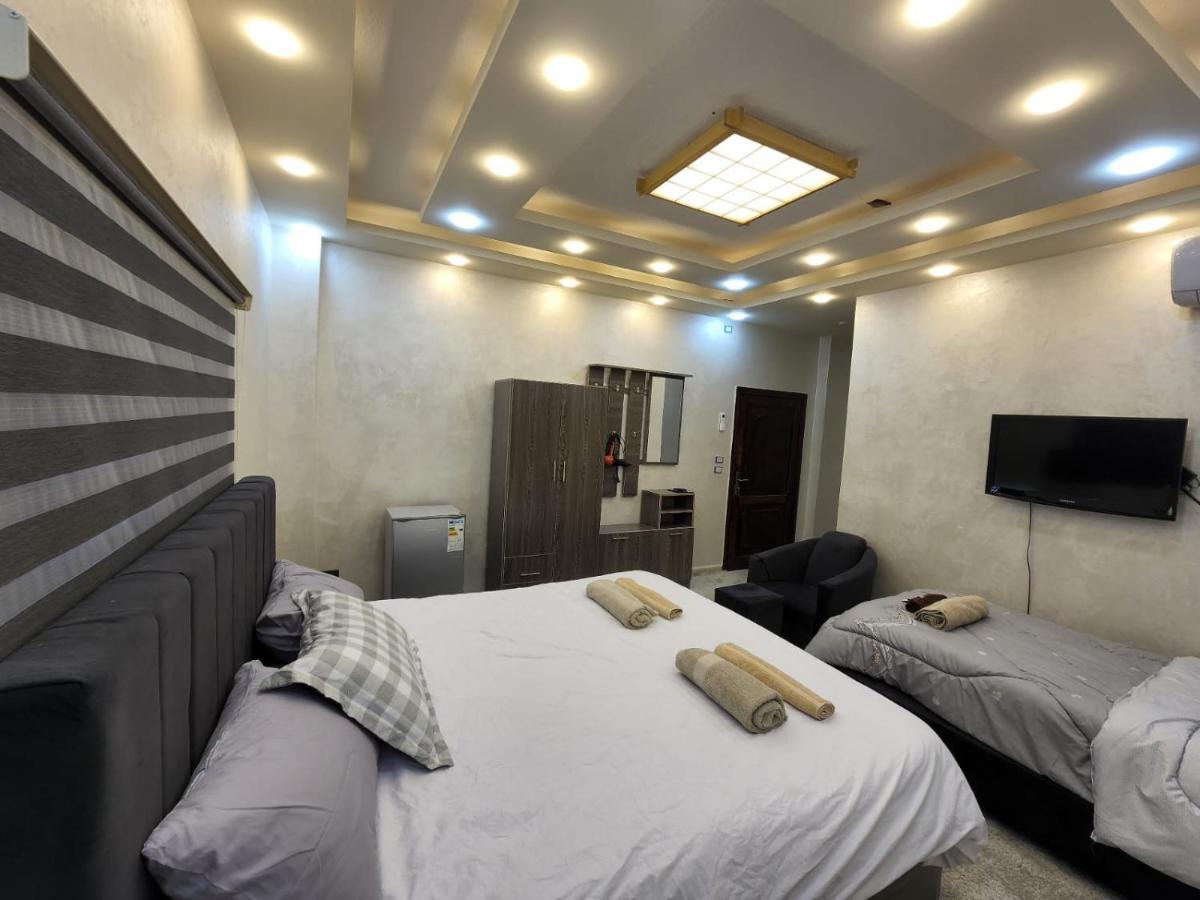 Hadrian'S Arch Otel Ceraş Dış mekan fotoğraf